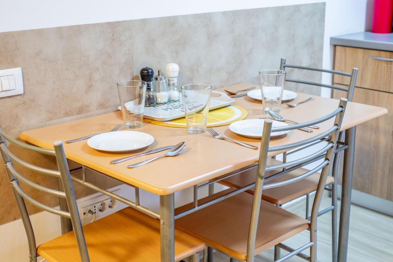 Studio Residence Militari M5 Chiajna Екстер'єр фото